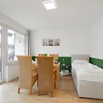 Business In Apartment *